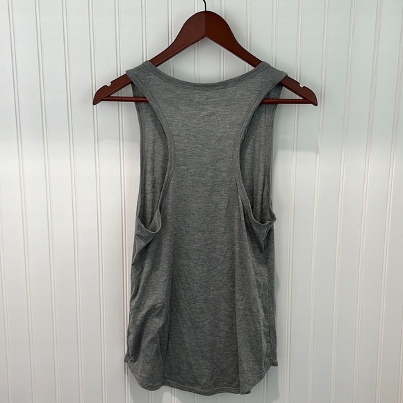 Muscle tank - Picture 2 of 4